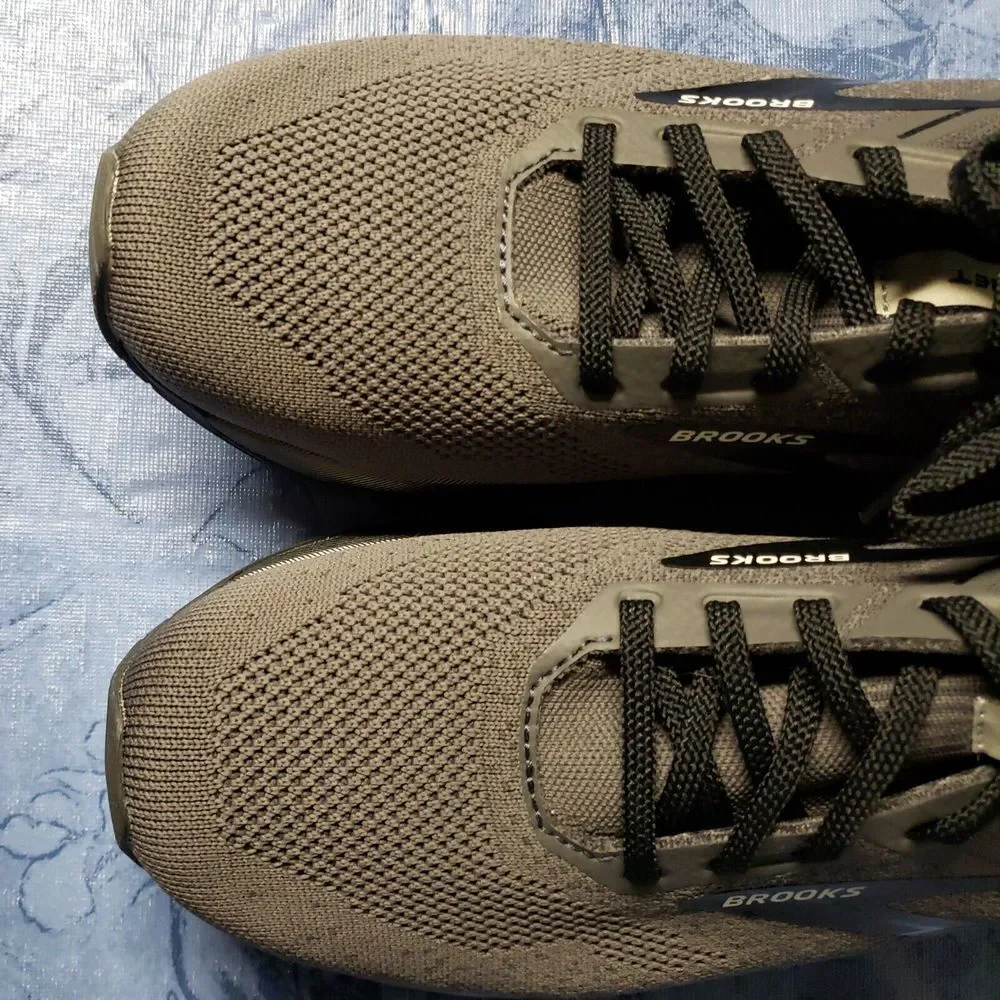 Brooks Ricochet 3 women Sz 12 Neutral Running Shoe‎ grey/ Ebony 110361-1D-009